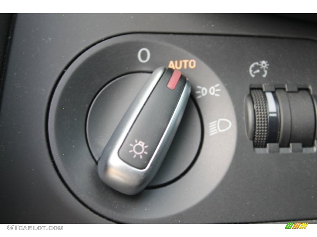 2012 Audi R8 5.2 FSI quattro Controls Photo #89795765