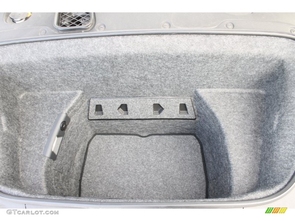 2012 Audi R8 5.2 FSI quattro Trunk Photos