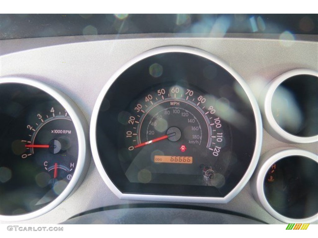 2010 Tundra CrewMax - Super White / Graphite Gray photo #16