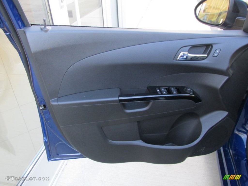 2014 Chevrolet Sonic RS Hatchback RS Jet Black Door Panel Photo #89798810