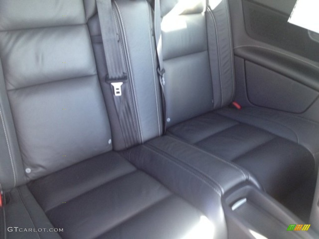 2011 C70 T5 - Electric Silver Metallic / Soverign Hide Off Black Leather/Off Black photo #11