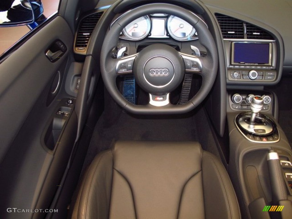 2014 Audi R8 Spyder V8 Black Dashboard Photo #89800235