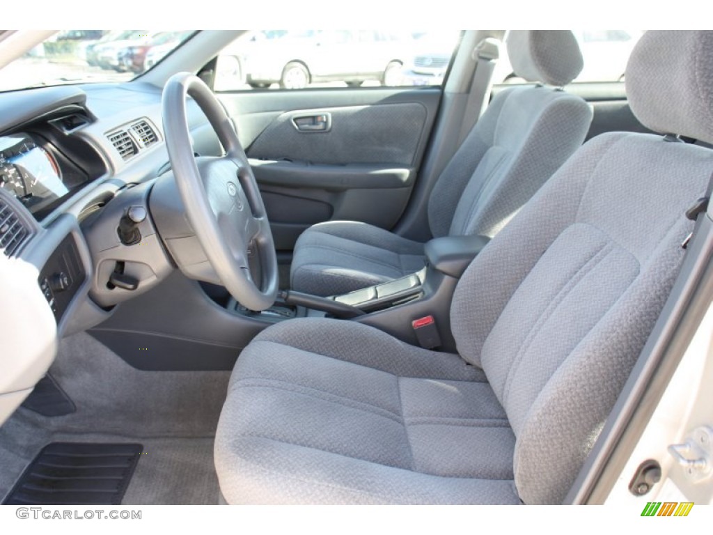 2001 Toyota Camry LE Front Seat Photos