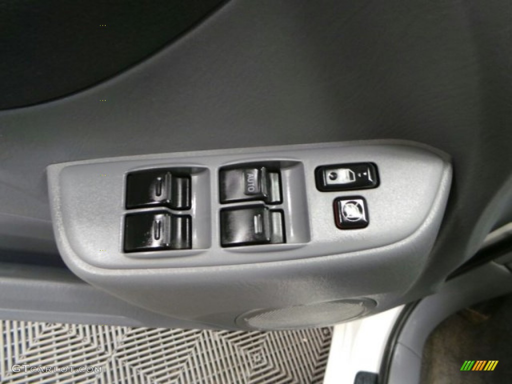 2003 RAV4 4WD - Natural White / Gray photo #14