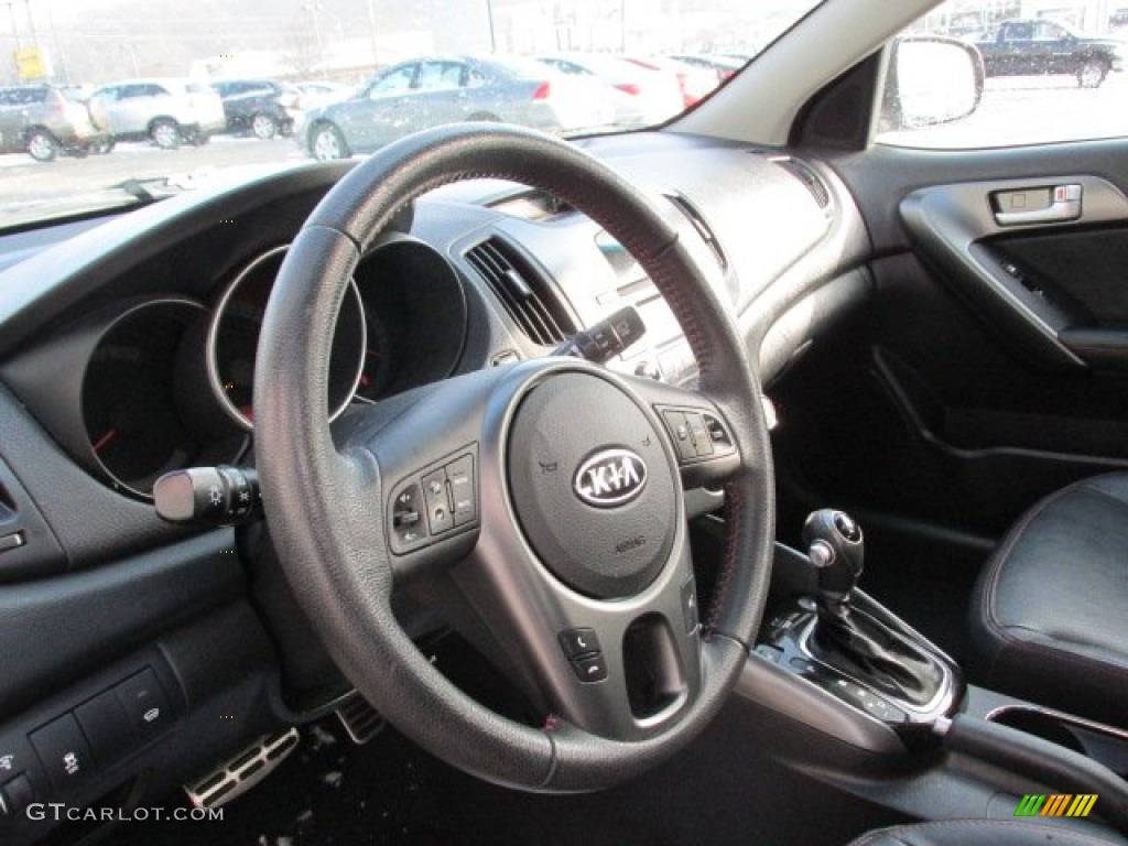 2011 Kia Forte SX Steering Wheel Photos