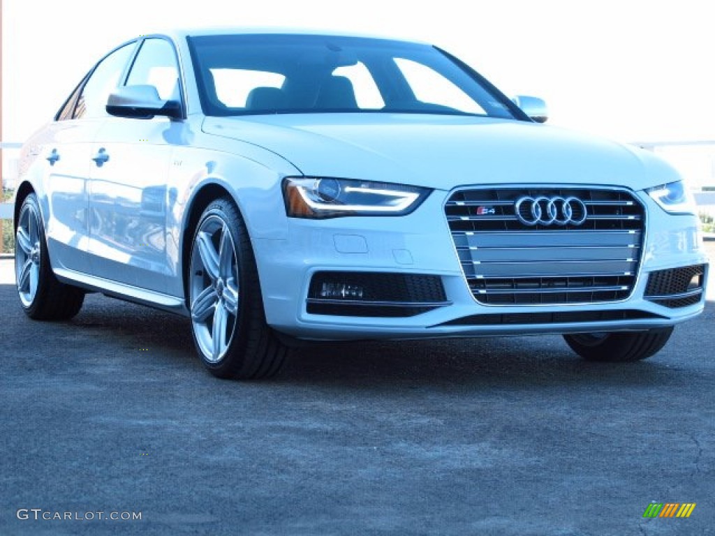 Glacier White Metallic Audi S4