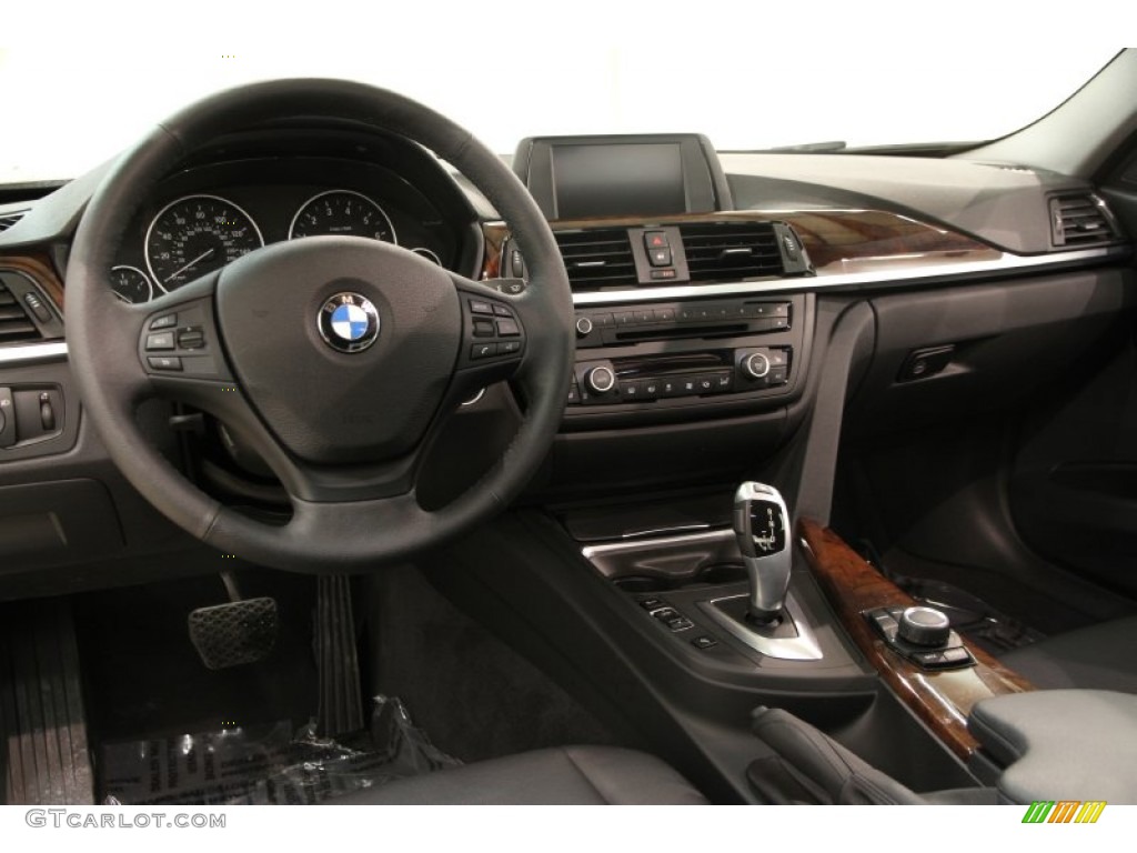 2013 BMW 3 Series 328i xDrive Sedan Black Dashboard Photo #89804399