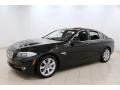 Black Sapphire Metallic - 5 Series 550i xDrive Sedan Photo No. 3