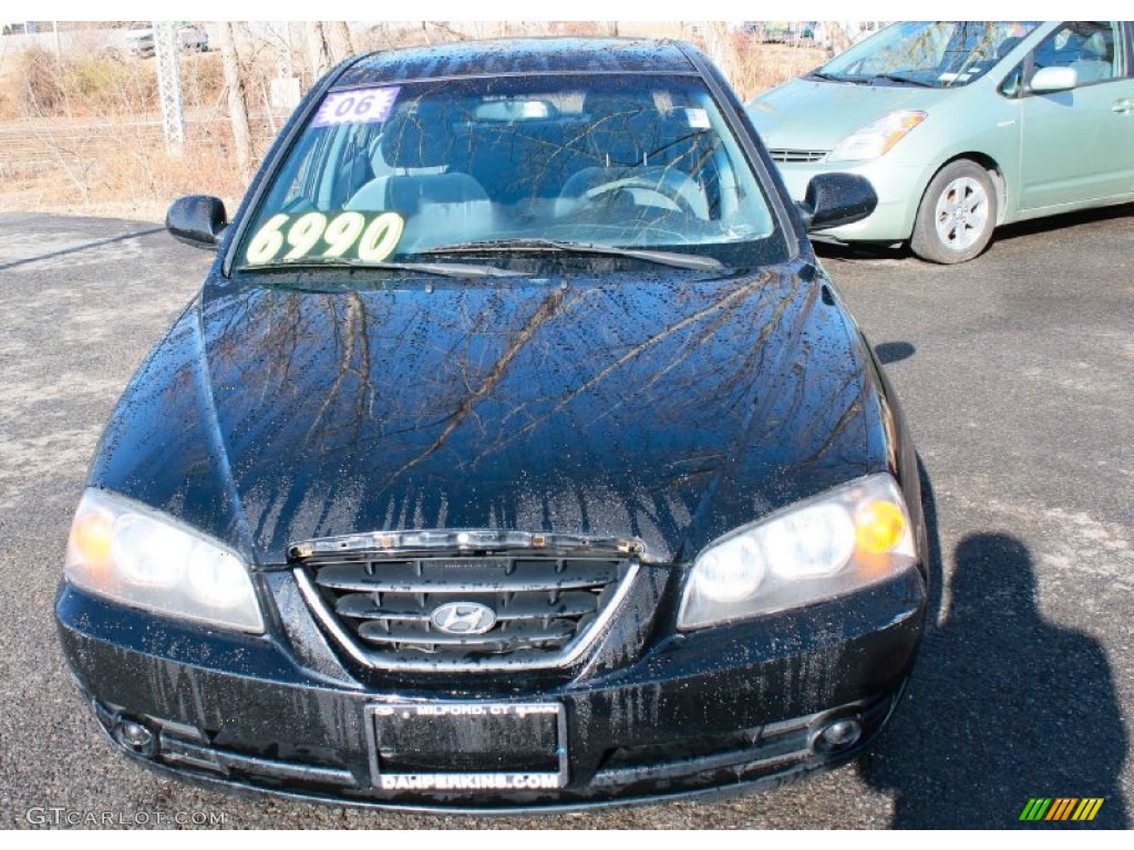 2006 Elantra GLS Sedan - Ebony Black / Gray photo #2