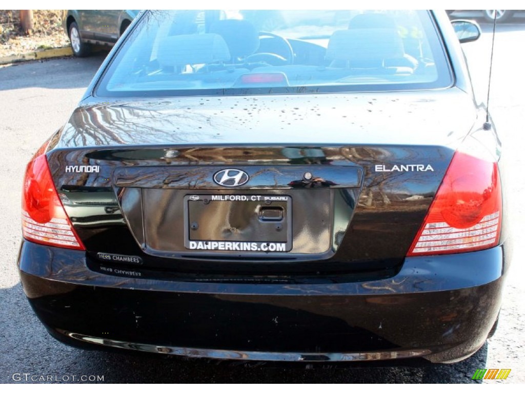 2006 Elantra GLS Sedan - Ebony Black / Gray photo #7