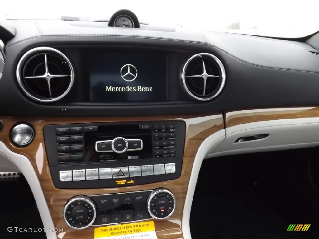 2014 Mercedes-Benz SL 550 Roadster designo Platinum White Dashboard Photo #89813933