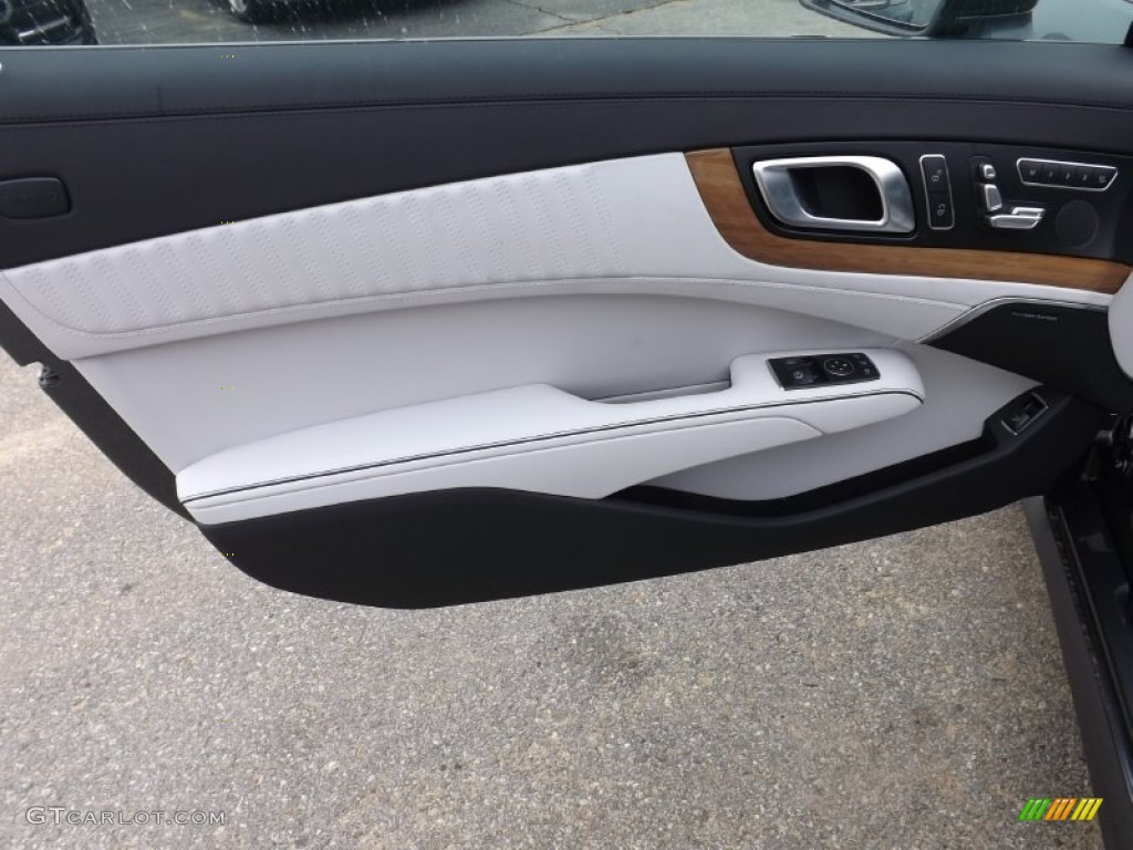 2014 Mercedes-Benz SL 550 Roadster designo Platinum White Door Panel Photo #89813981