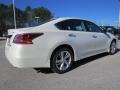 2014 Pearl White Nissan Altima 2.5 SV  photo #4