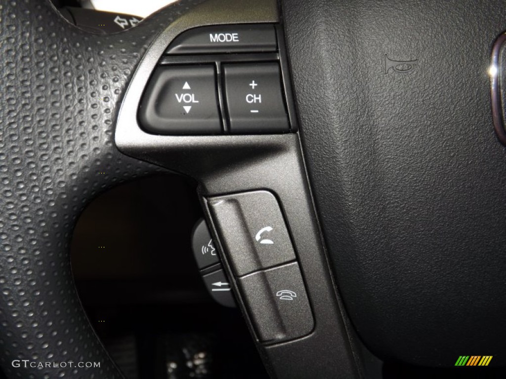 2014 Pilot LX - Modern Steel Metallic / Gray photo #20