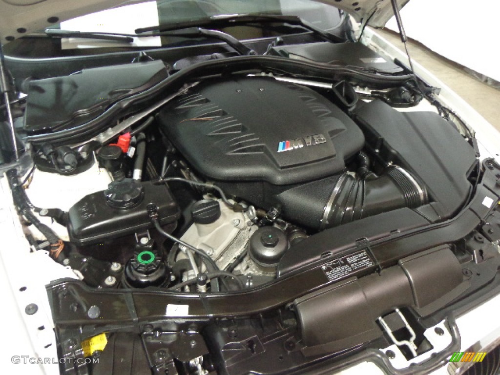 2011 BMW M3 Sedan Engine Photos