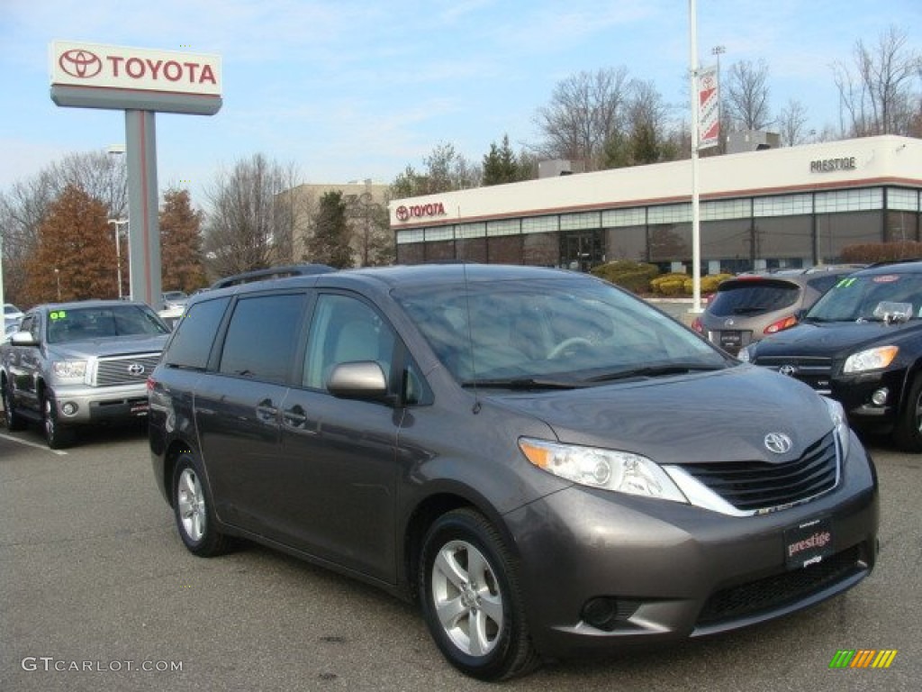2011 Sienna LE - Predawn Gray Mica / Light Gray photo #1