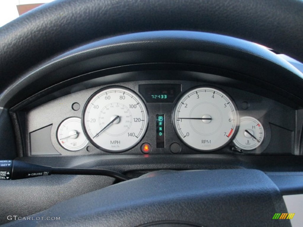 2006 300 Touring - Stone White / Dark Slate Gray/Light Graystone photo #8