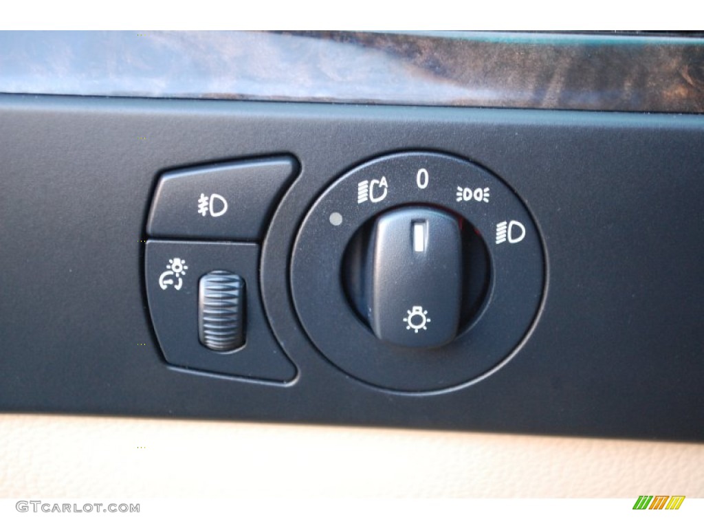 2006 BMW 5 Series 530xi Sedan Controls Photo #89823476