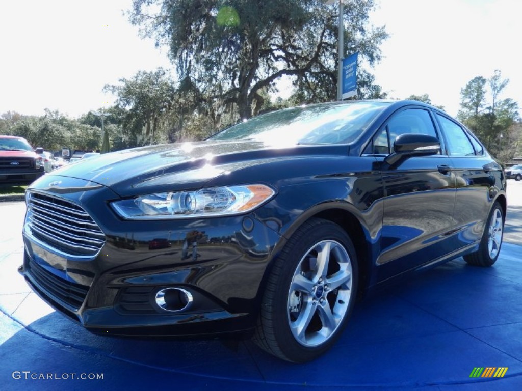 2014 Fusion SE - Tuxedo Black / Charcoal Black photo #1