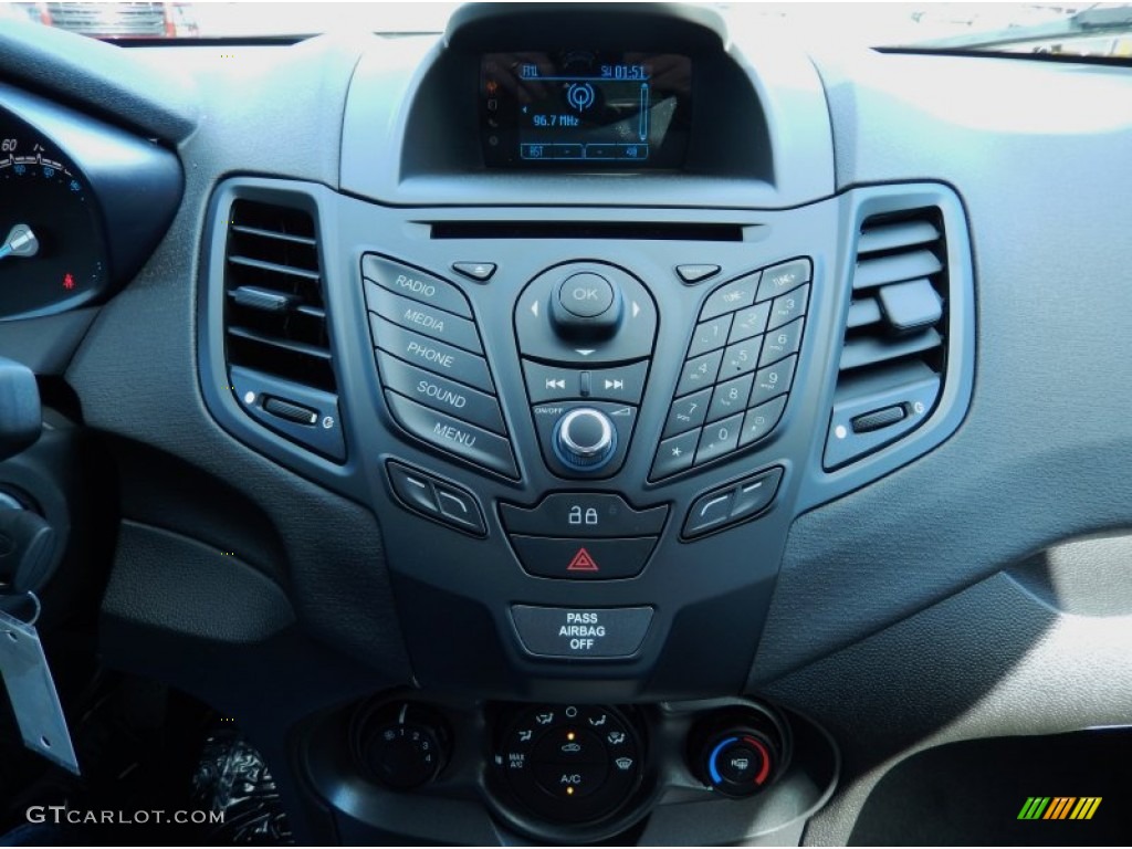 2014 Ford Fiesta S Hatchback Controls Photos