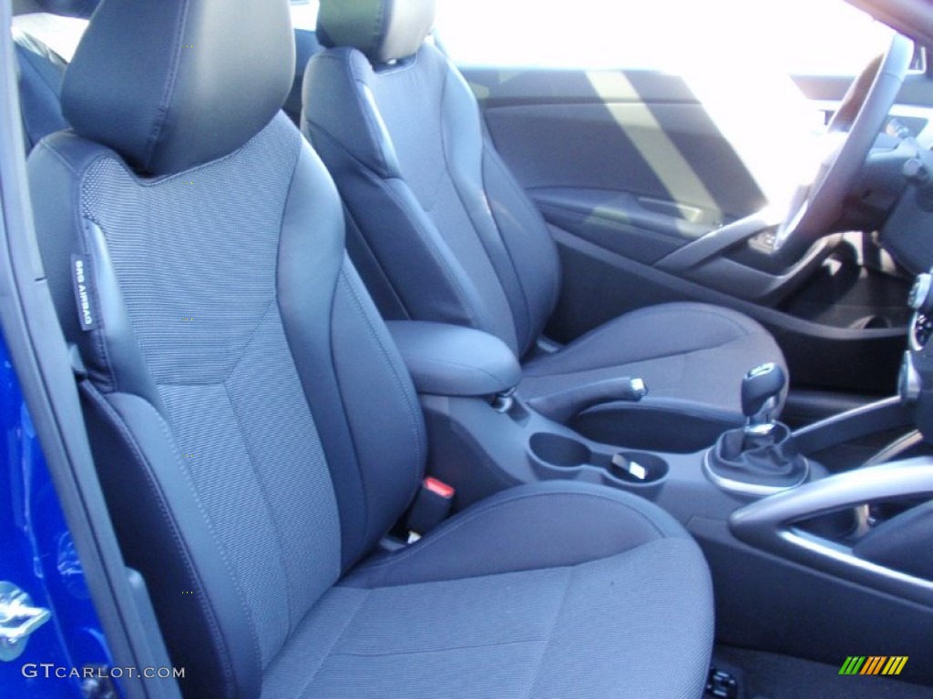 2014 Hyundai Veloster Standard Veloster Model Front Seat Photo #89827292