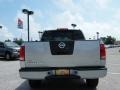 Radiant Silver - Titan SE Crew Cab Photo No. 4