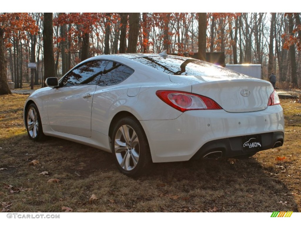 2010 Genesis Coupe 3.8 Grand Touring - Karussell White / Brown photo #5