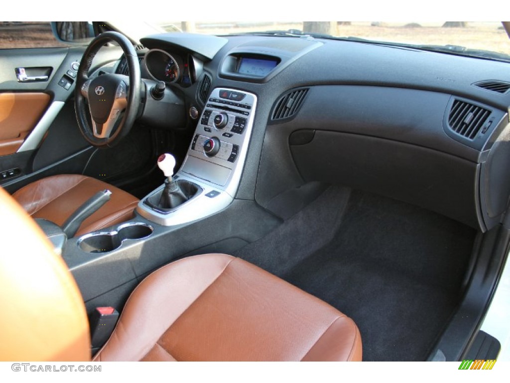 2010 Genesis Coupe 3.8 Grand Touring - Karussell White / Brown photo #22