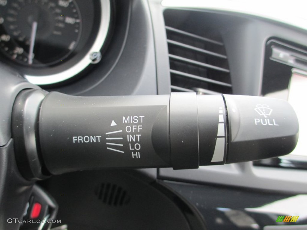 2014 Mitsubishi Lancer Evolution GSR Controls Photo #89836616