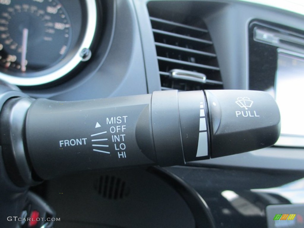 2014 Mitsubishi Lancer Evolution GSR Controls Photo #89837369