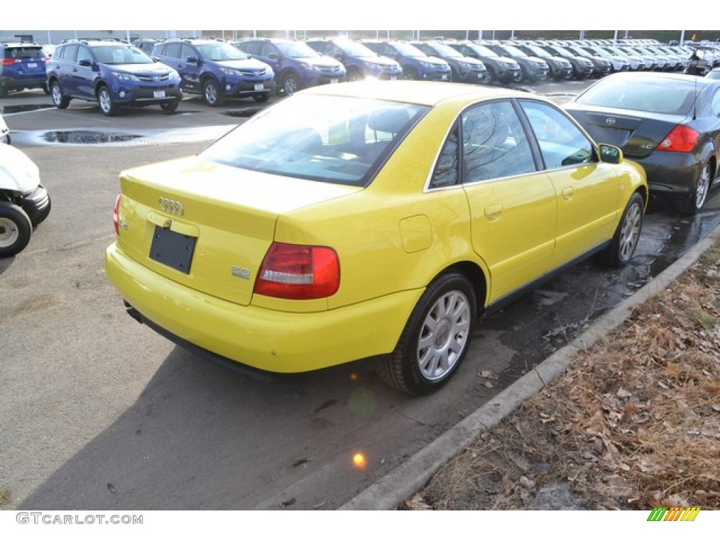 2001 A4 2.8 quattro Sedan - Brilliant Yellow / Onyx photo #2