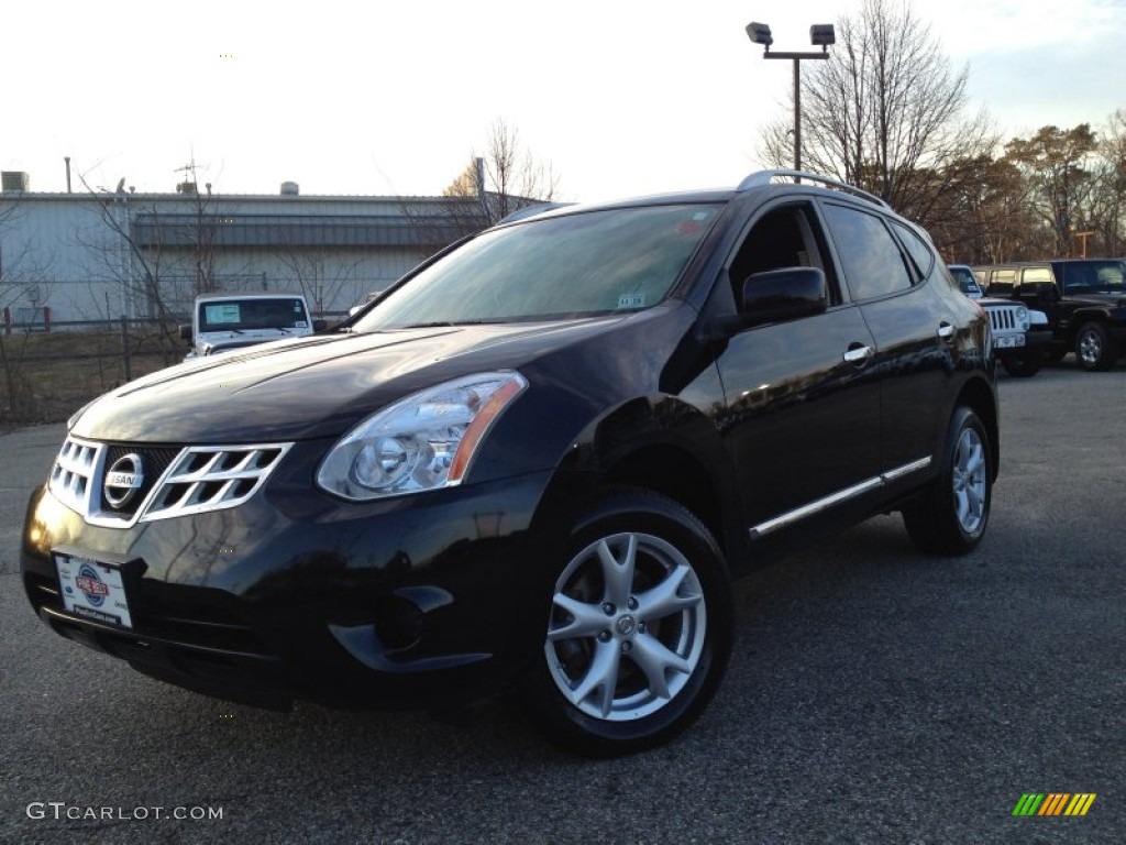 2011 Rogue SV AWD - Wicked Black / Black photo #1