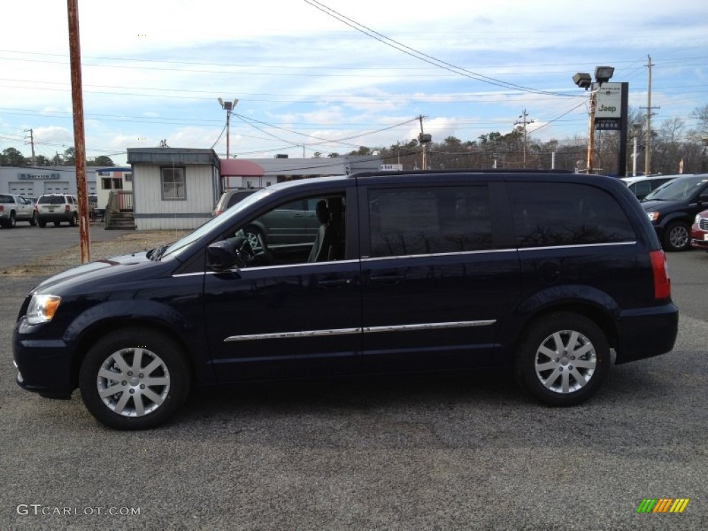 2014 Town & Country Touring - True Blue Pearl / Black/Light Graystone photo #3