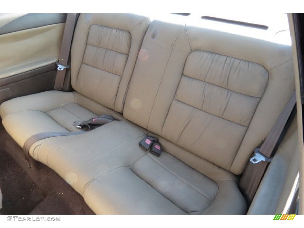 1991 Acura Integra LS Coupe Rear Seat Photo #89853987