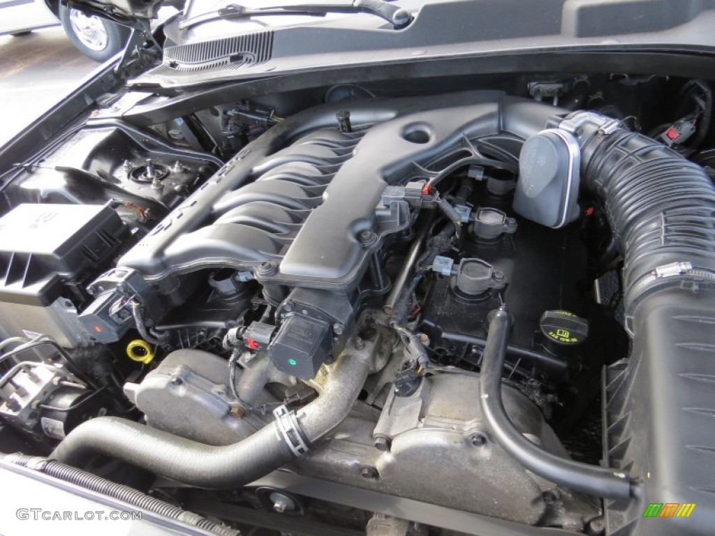 2007 Dodge Magnum SXT AWD Engine Photos