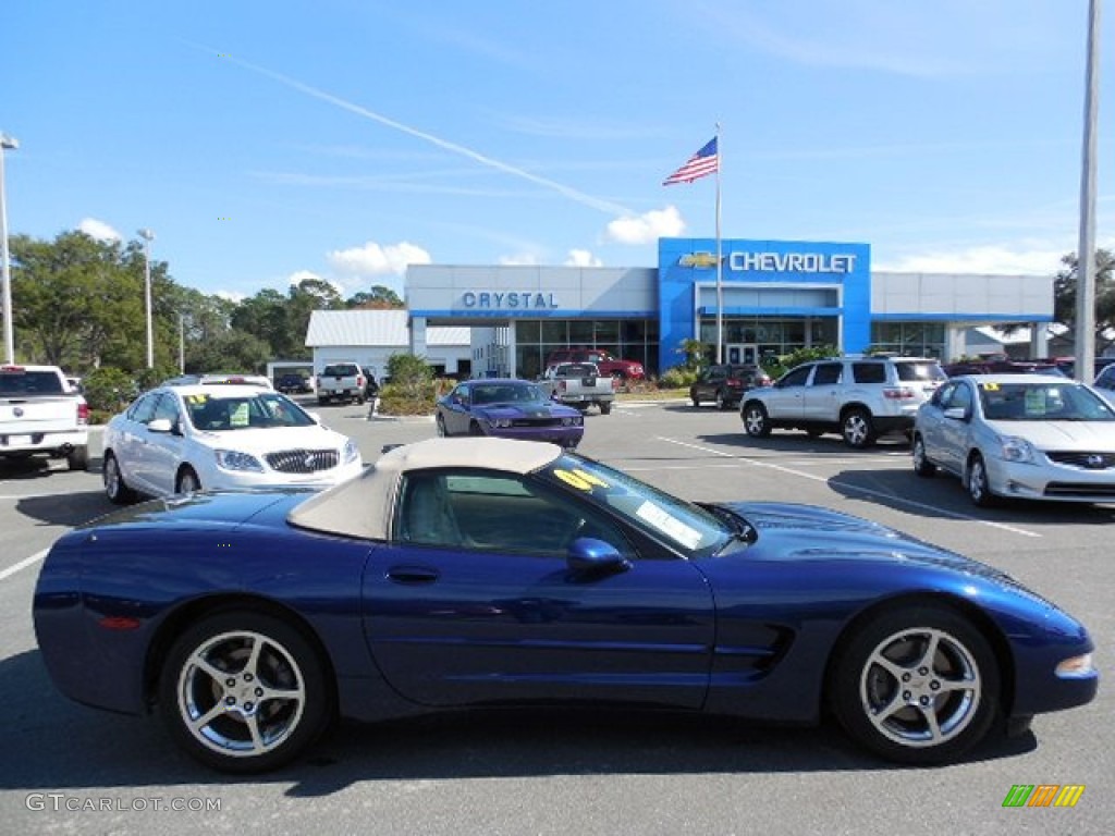 2004 Corvette Convertible - LeMans Blue Metallic / Light Oak photo #8