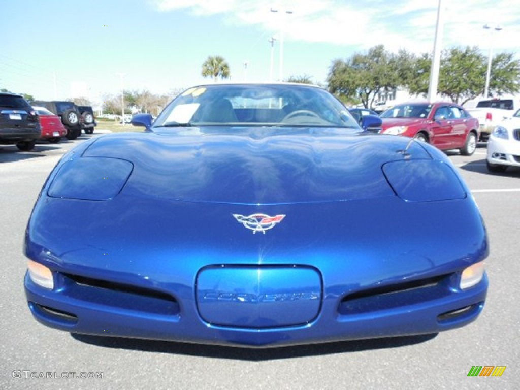 2004 Corvette Convertible - LeMans Blue Metallic / Light Oak photo #12