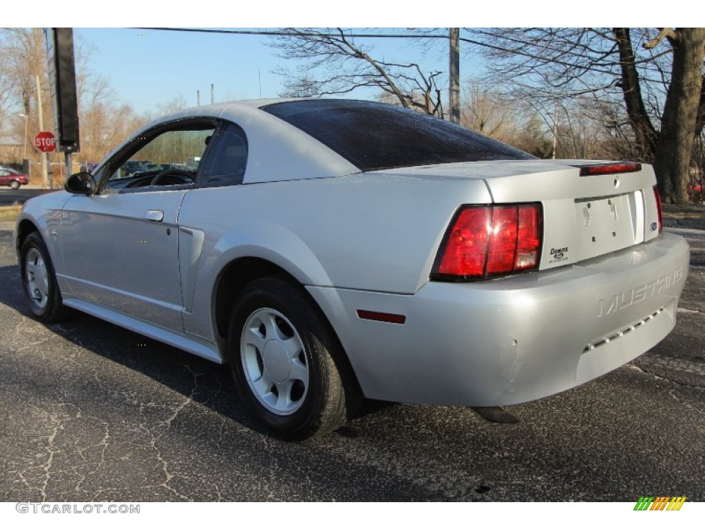 2002 Mustang V6 Coupe - Satin Silver Metallic / Medium Graphite photo #4