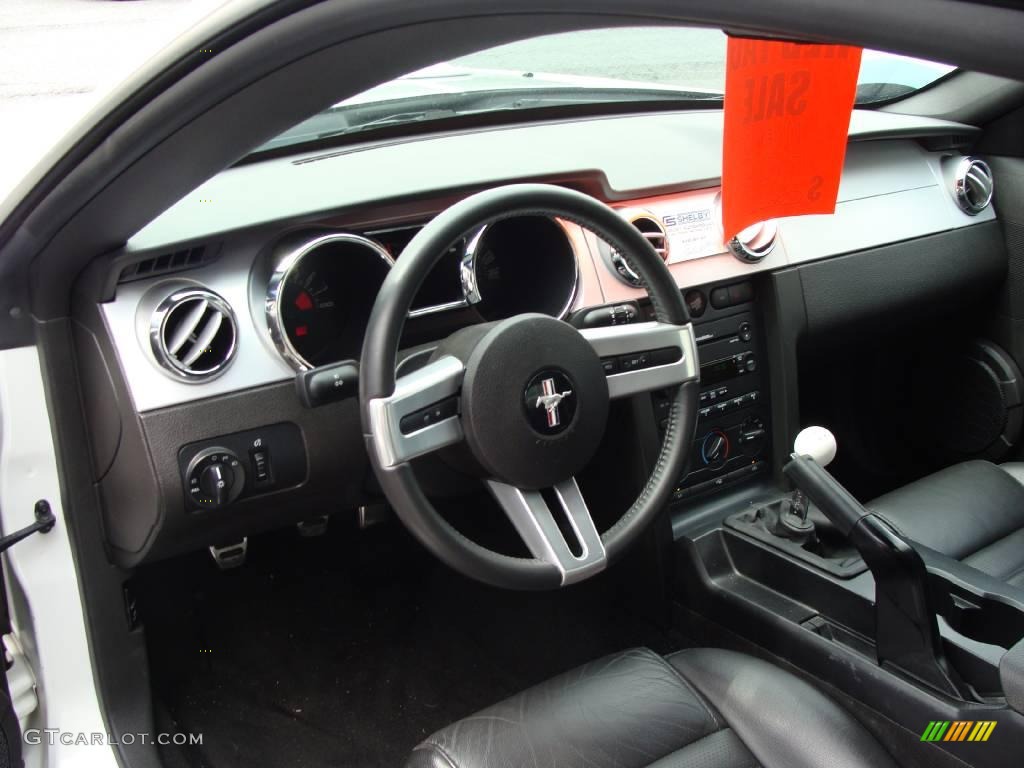 2007 Mustang Shelby GT Coupe - Performance White / Dark Charcoal photo #18