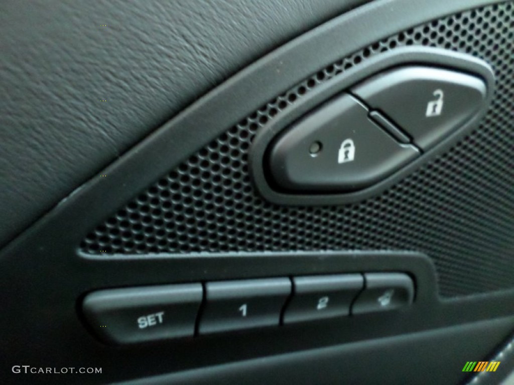 2014 Chevrolet Corvette Stingray Coupe Z51 Controls Photo #89865553
