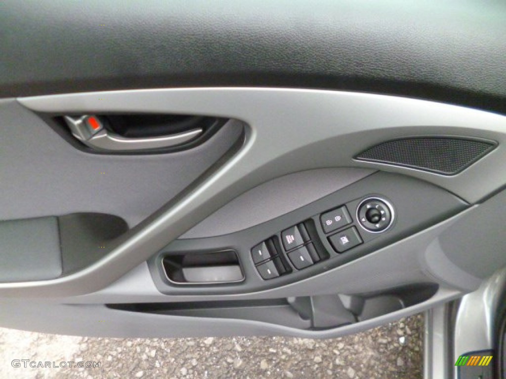 2014 Hyundai Elantra SE Sedan Controls Photo #89866135