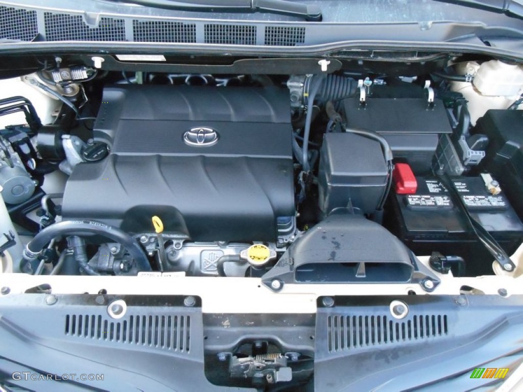 2011 Toyota Sienna LE Engine Photos