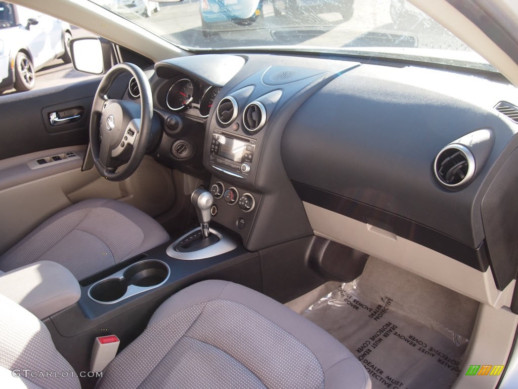 2011 Rogue SV - Silver Ice Metallic / Gray photo #4