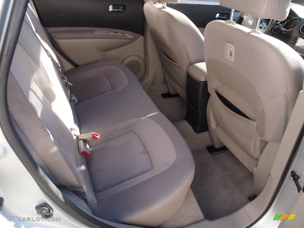 2011 Rogue SV - Silver Ice Metallic / Gray photo #6