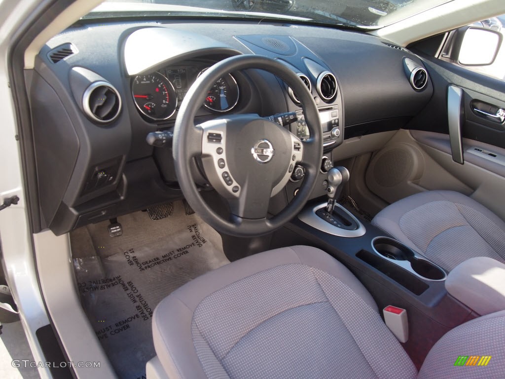 2011 Rogue SV - Silver Ice Metallic / Gray photo #15