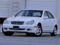 Glacier White - C 320 Sedan Photo No. 16