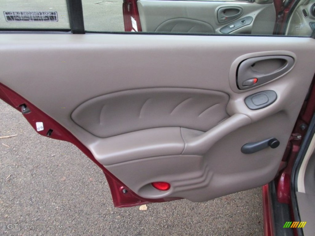 2002 Pontiac Grand Am SE Sedan Door Panel Photos
