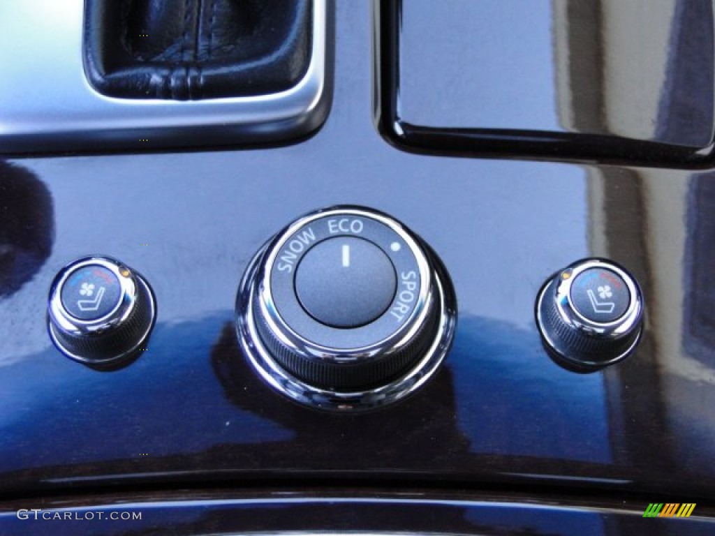 2011 Infiniti M 37 S Sedan Controls Photo #89874793