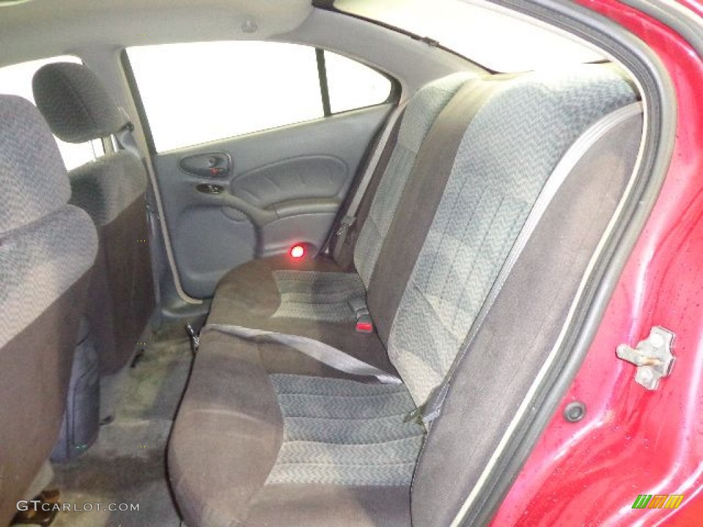 2004 Pontiac Grand Am SE Sedan Rear Seat Photo #89875885