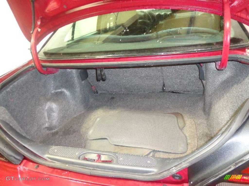 2004 Pontiac Grand Am SE Sedan Trunk Photos